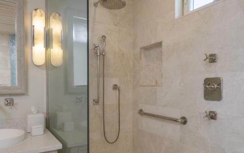 4 - Bluff Room Bathroom Shower